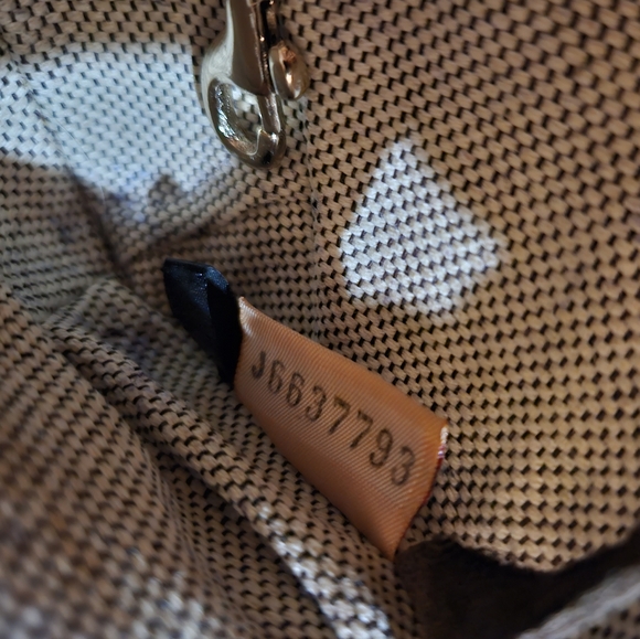 Dooney & Bourke Vtg Two Tone Nubuck Baguette - Picture 11 of 16